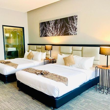 Glex Hotel Signature Джохор-Бару Екстер'єр фото