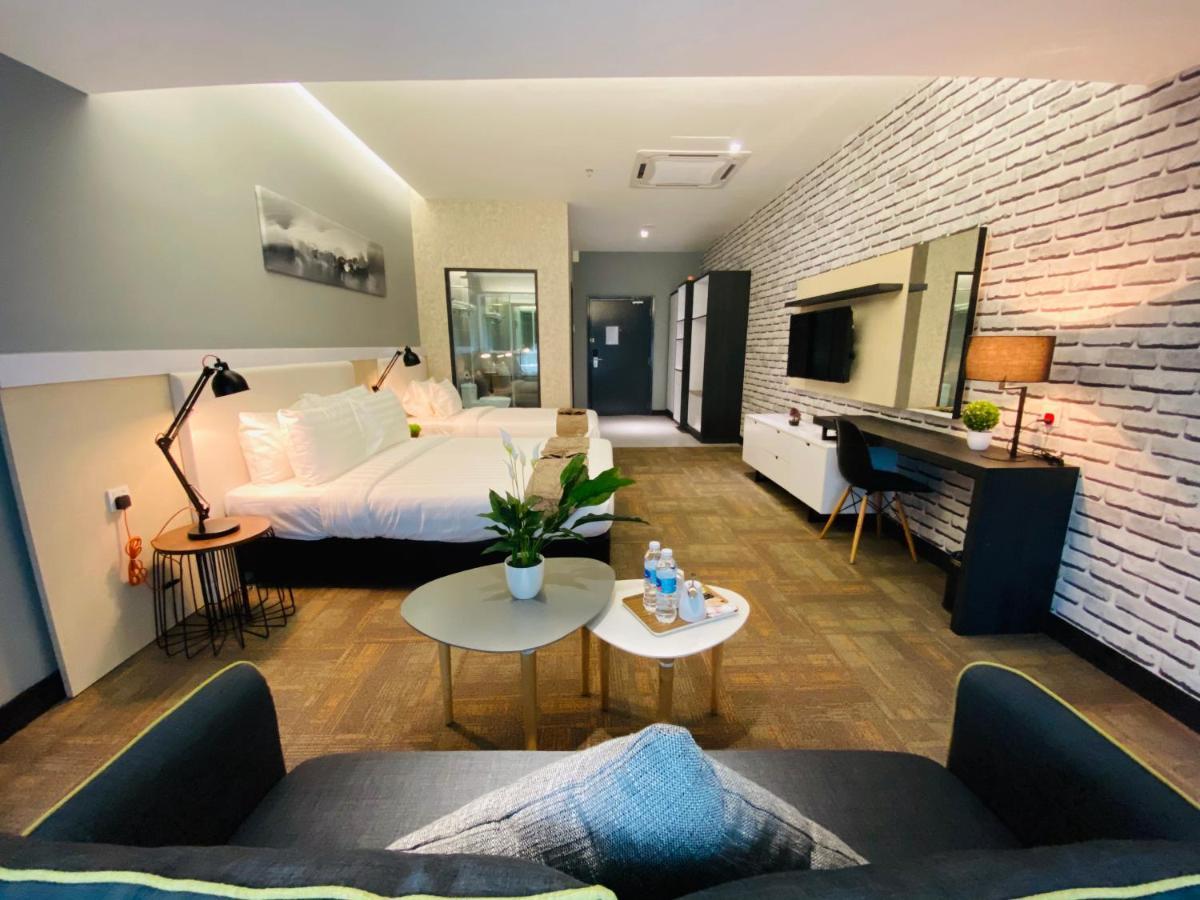Glex Hotel Signature Джохор-Бару Екстер'єр фото